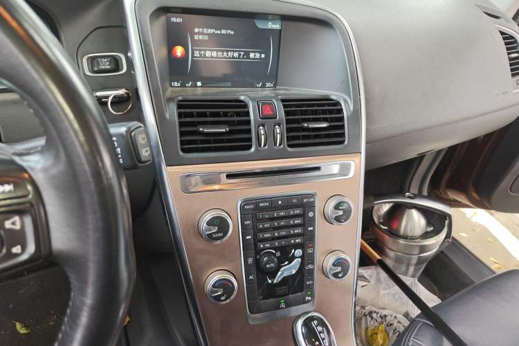 Used Volvo XC60 2015 T5 Smart Upgrade Model Audio And AC Panel