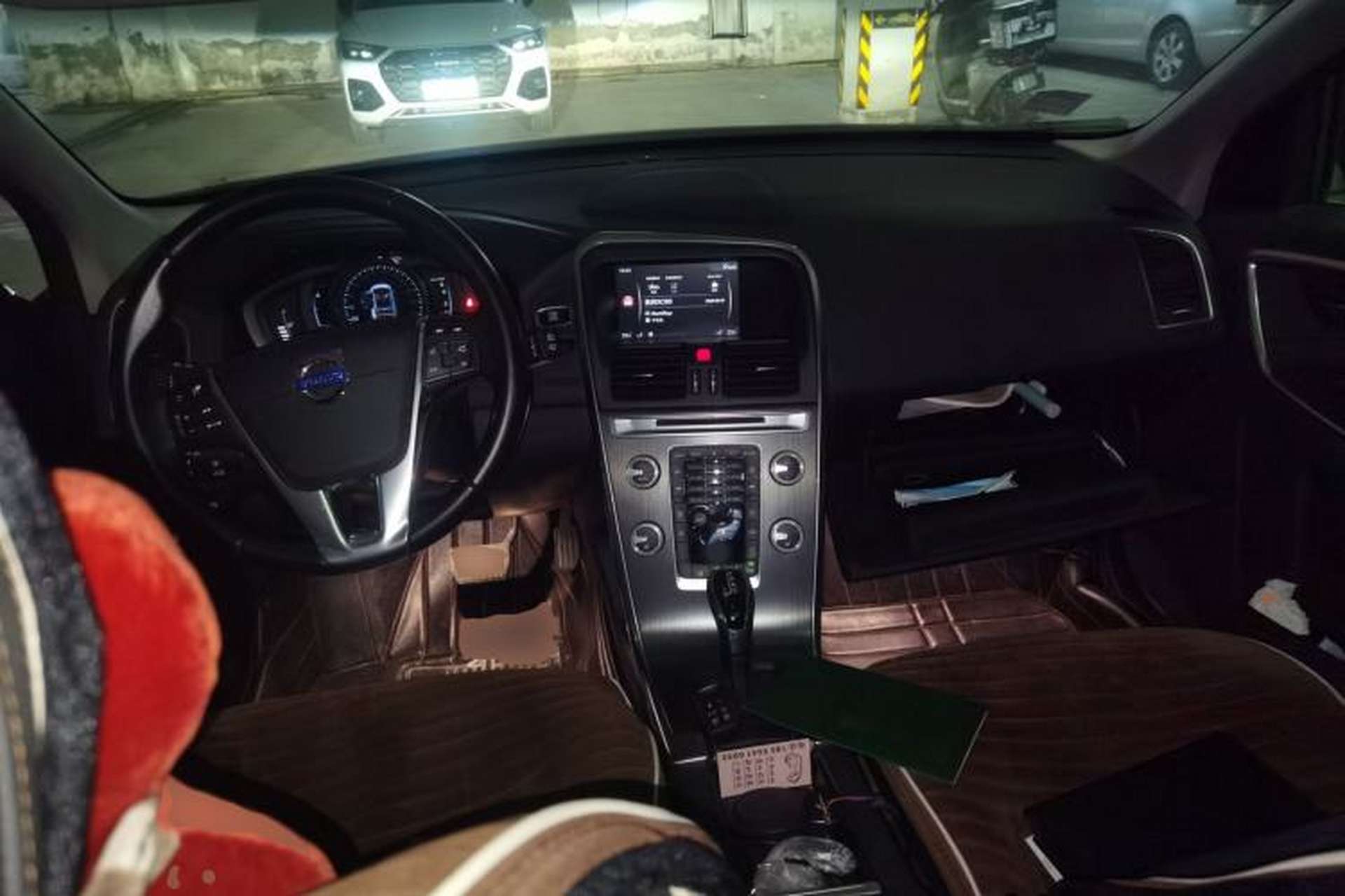 Used Volvo XC60 2015 T5 AWD Zhiyuan Edition Center Console