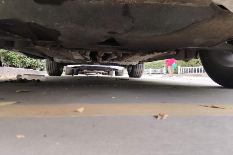Used Volvo XC60 2015 T5 AWD Zhiyuan Edition Chassis Front