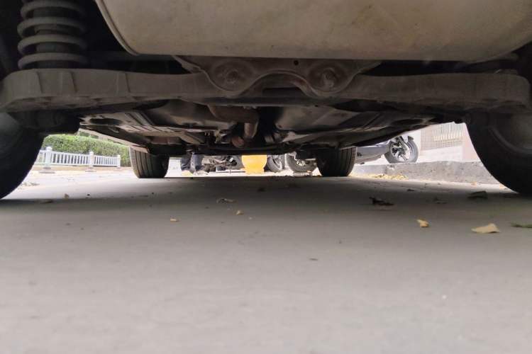 Used Volvo XC60 2015 T5 AWD Zhiyuan Edition Chassis Rear