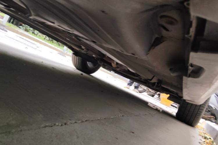 Used Volvo XC60 2015 T5 AWD Zhiyuan Edition Chassis Rear Right
