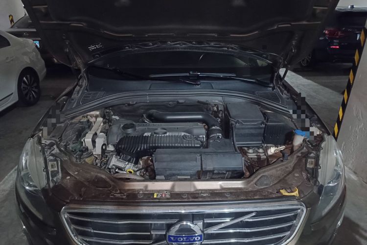 Used Volvo XC60 2015 T5 AWD Smart Drive Edition Engine Bay
