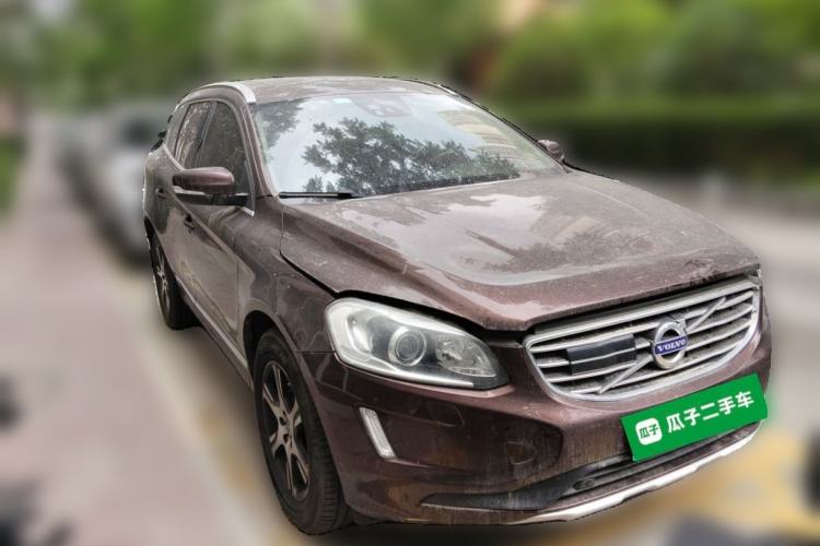 Used Volvo XC60 2015 T5 AWD Zhiyuan Edition Front Right 45 Deg