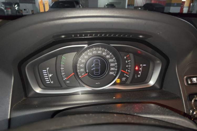 Used Volvo XC60 2015 T5 Smart Upgrade Model Instrument Cluster