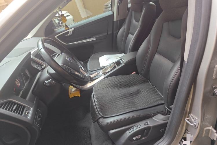 Used Volvo XC60 2015 T5 Smart Upgrade Model Left Front Seat