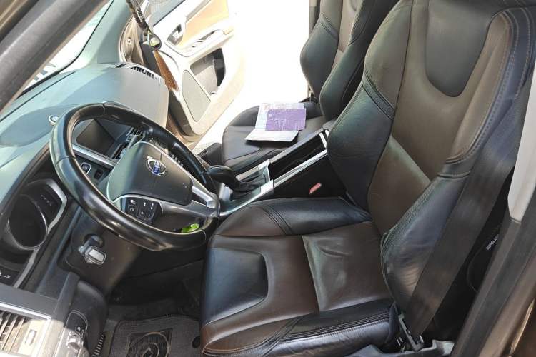 Used Volvo XC60 2015 T5 AWD Zhiyuan Edition Left Front Seat