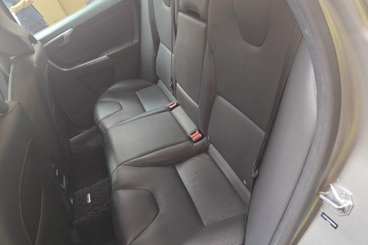 Used Volvo XC60 2015 T5 Smart Upgrade Model Left Rear Seat