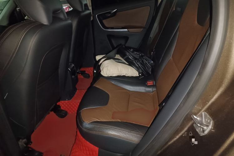 Used Volvo XC60 2015 T5 AWD Smart Drive Edition Left Rear Seat