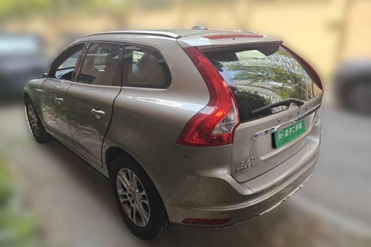 Used Volvo XC60 2015 T5 Smart Upgrade Model Rear Left 45 Deg