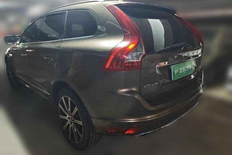 Used Volvo XC60 2015 T6 AWD Smart Version Rear Left 45 Deg