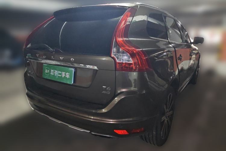 Used Volvo XC60 2015 T6 AWD Smart Version Rear Right 45 Deg