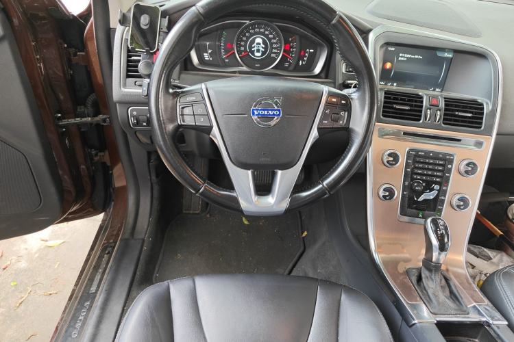 Used Volvo XC60 2015 T5 Smart Upgrade Model Steering Wheel