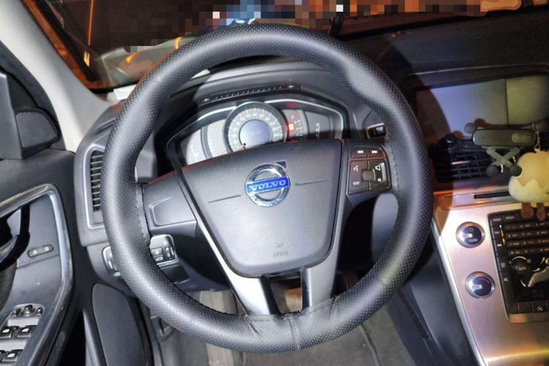 Used Volvo XC60 2015 T5 Smart Edition Steering Wheel