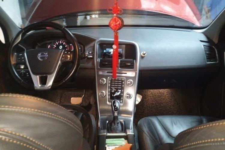 Used Volvo XC60 2015 T6 Zhiyi Edition Center Console