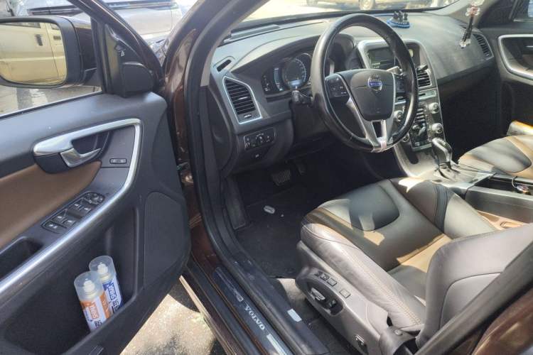 Used Volvo XC60 2015 T5 AWD Smart Drive Edition Driver Seat