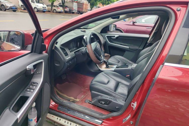 Used Volvo XC60 2015 T5 Smart Upgrade Model Driver Seat