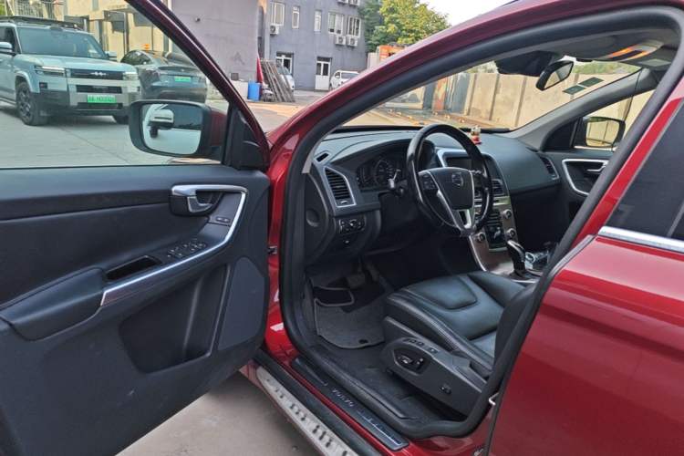 Used Volvo XC60 2015 T5 Smart Upgrade Model Driver Seat
