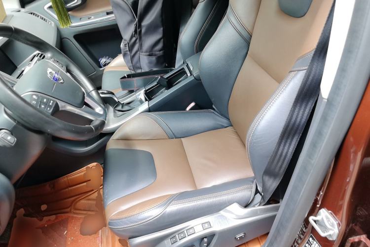 Used Volvo XC60 2015 T5 AWD Zhiyuan Edition Driver Seat