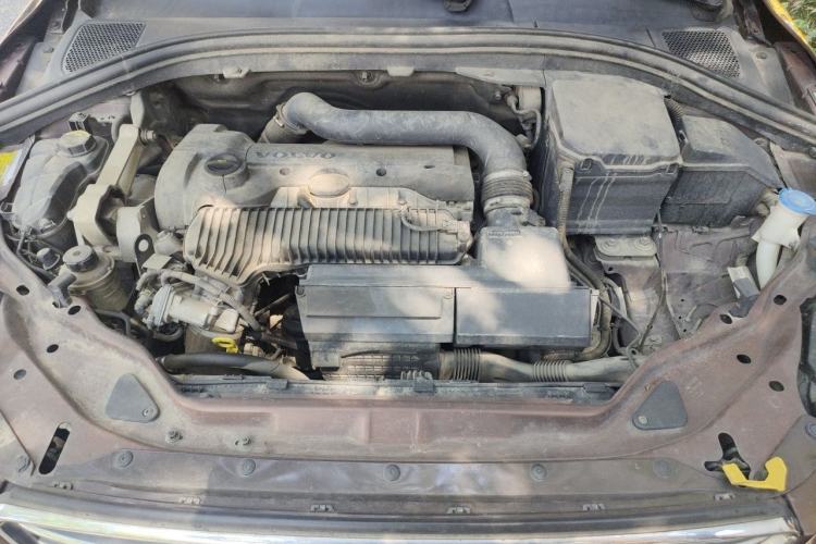 Used Volvo XC60 2015 T5 AWD Smart Drive Edition Engine Bay