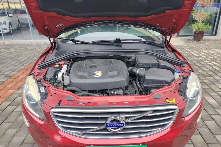 Used Volvo XC60 2015 T5 Smart Upgrade Model Engine Bay