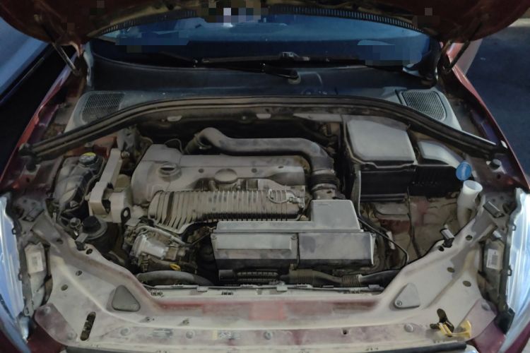 Used Volvo XC60 2015 T5 AWD Zhiyuan Edition Engine Bay