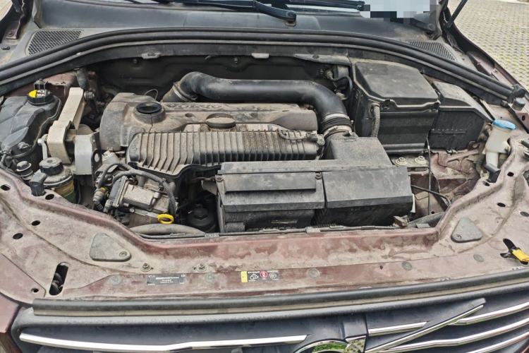 Used Volvo XC60 2015 T5 AWD Zhiyuan Edition Engine Bay