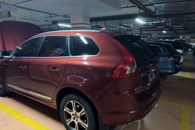 Used Volvo XC60 2015 T5 AWD Zhiyuan Edition Exterior 4