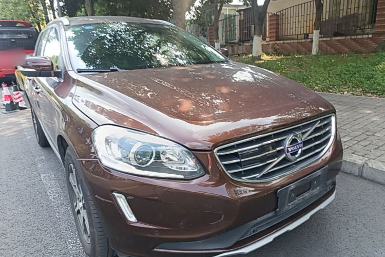 Used Volvo XC60 2015 T5 AWD Zhiyuan Edition Front Right 45 Deg