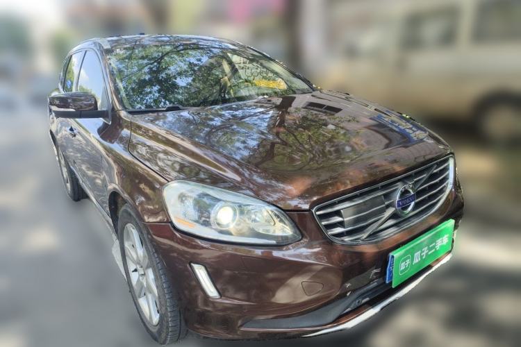 Used Volvo XC60 2015 T5 AWD Smart Drive Edition Front Right 45 Deg