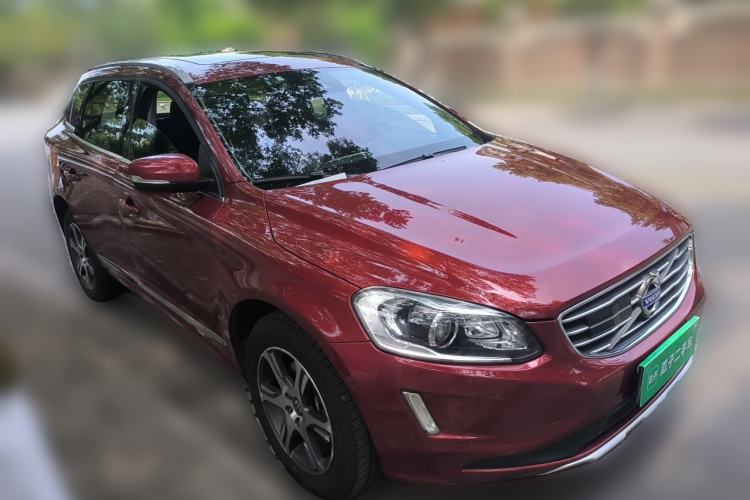 Used Volvo XC60 2015 T5 AWD Zhiyuan Edition Front Right 45 Deg