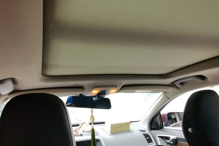 Used Volvo XC60 2015 T5 AWD Zhiyuan Edition Headliner