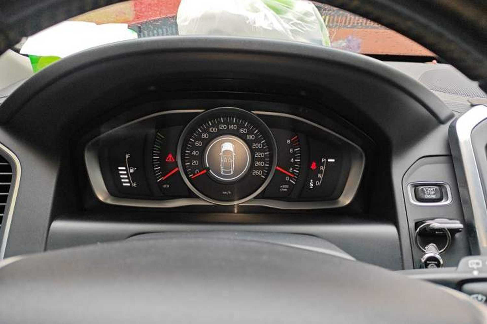 Used Volvo XC60 2015 T5 Smart Upgrade Model Instrument Cluster