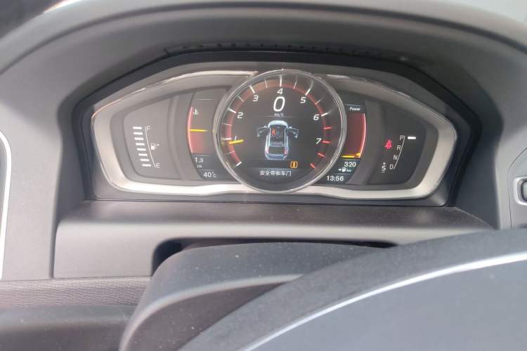 Used Volvo XC60 2015 T5 AWD Smart Drive Edition Instrument Cluster