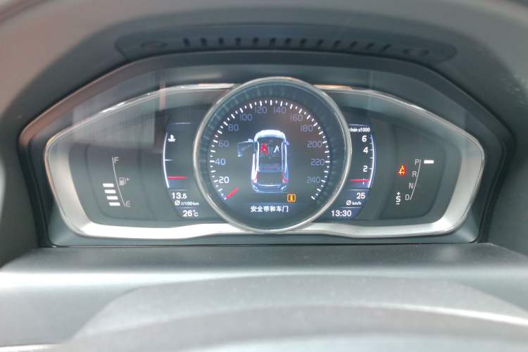Used Volvo XC60 2015 T5 AWD Zhiyuan Edition Instrument Cluster