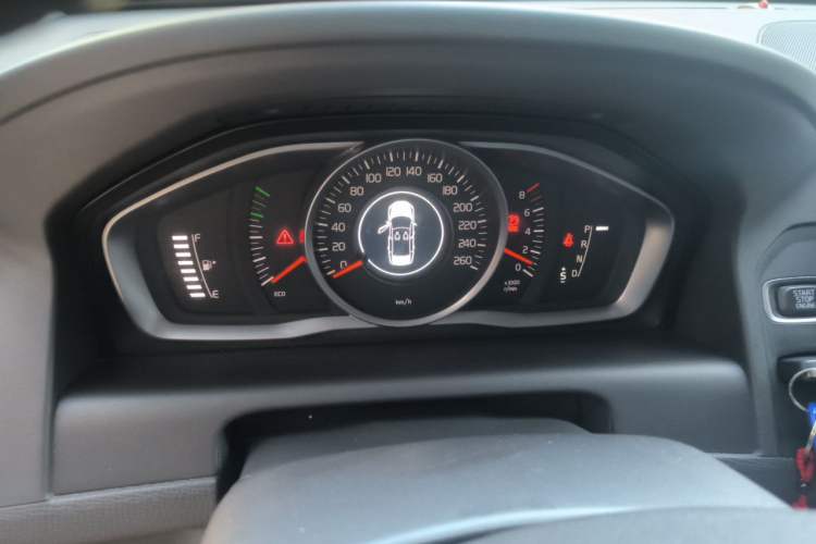 Used Volvo XC60 2015 T5 Smart Upgrade Model Instrument Cluster