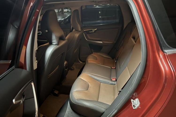 Used Volvo XC60 2015 T5 AWD Zhiyuan Edition Interior 2