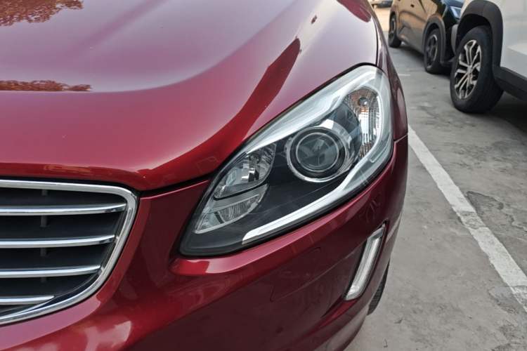 Used Volvo XC60 2015 T5 Smart Upgrade Model Left Front Headlight