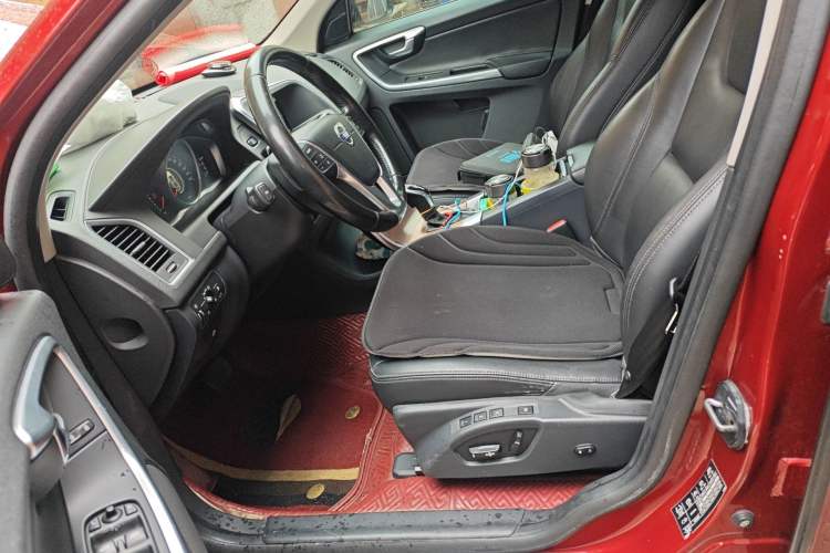 Used Volvo XC60 2015 T5 Smart Upgrade Model Left Front Seat