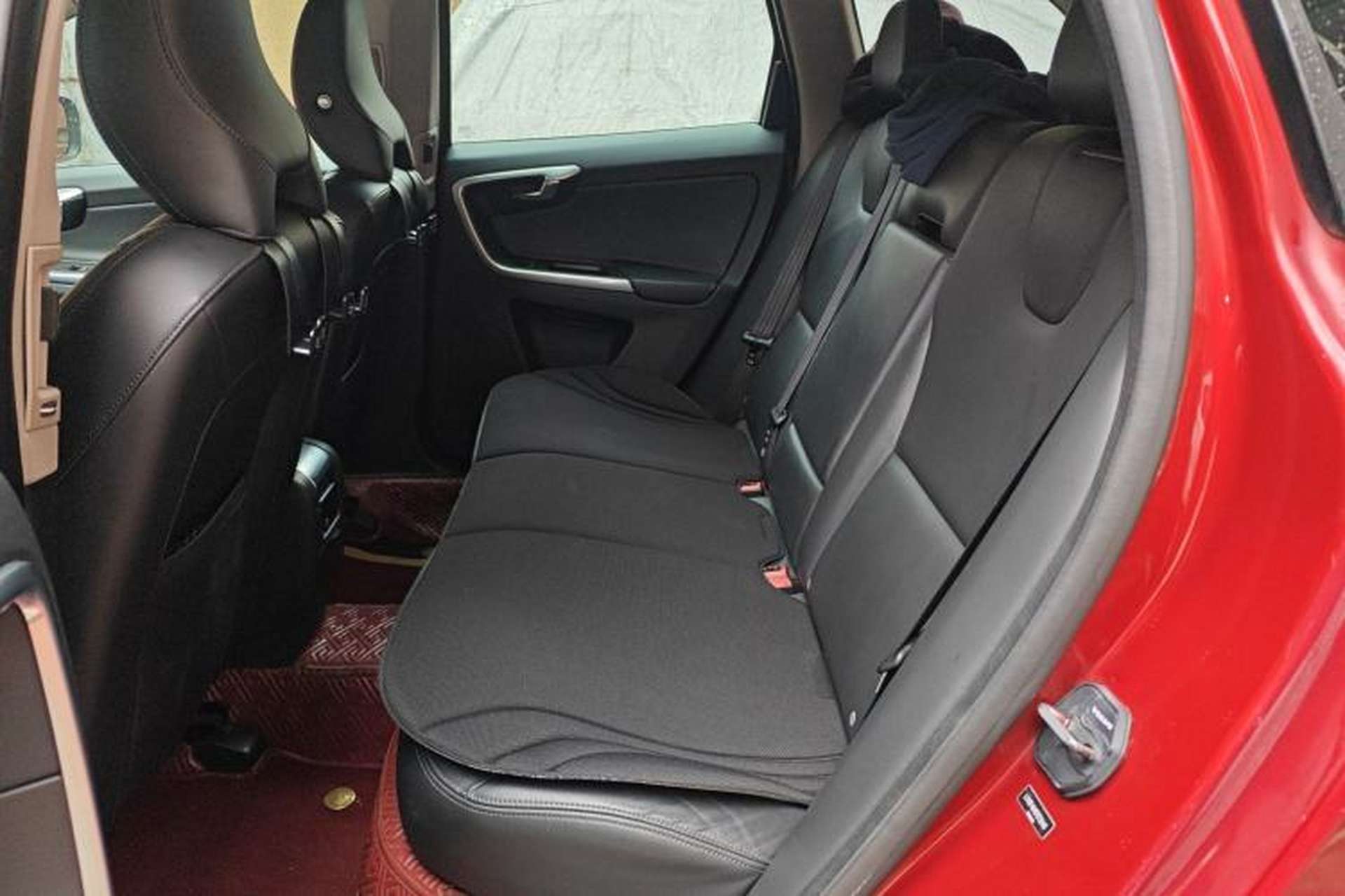 Used Volvo XC60 2015 T5 Smart Upgrade Model Left Rear Seat