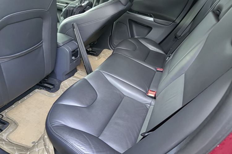 Used Volvo XC60 2015 T5 Zhiyi Edition Left Rear Seat