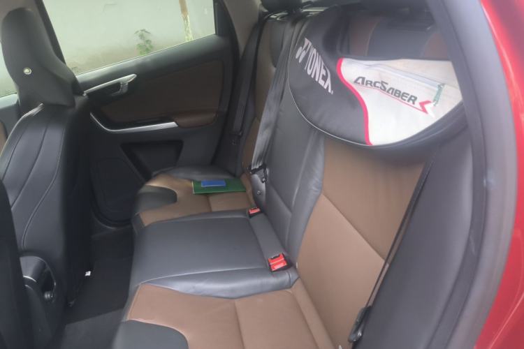 Used Volvo XC60 2015 T5 AWD Zhiyuan Edition Left Rear Seat