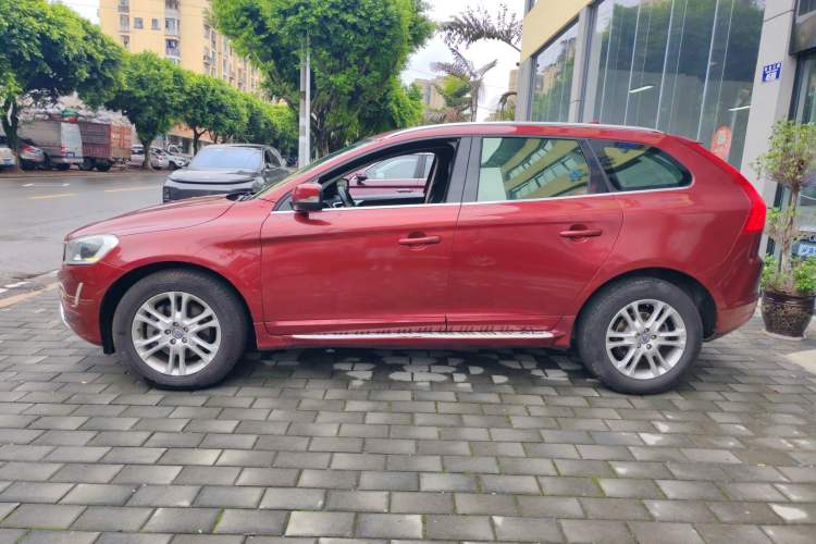 Used Volvo XC60 2015 T5 Smart Upgrade Model Left Side