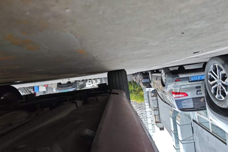 Used Volvo XC60 2015 T5 Smart Upgrade Model Left Side Sill