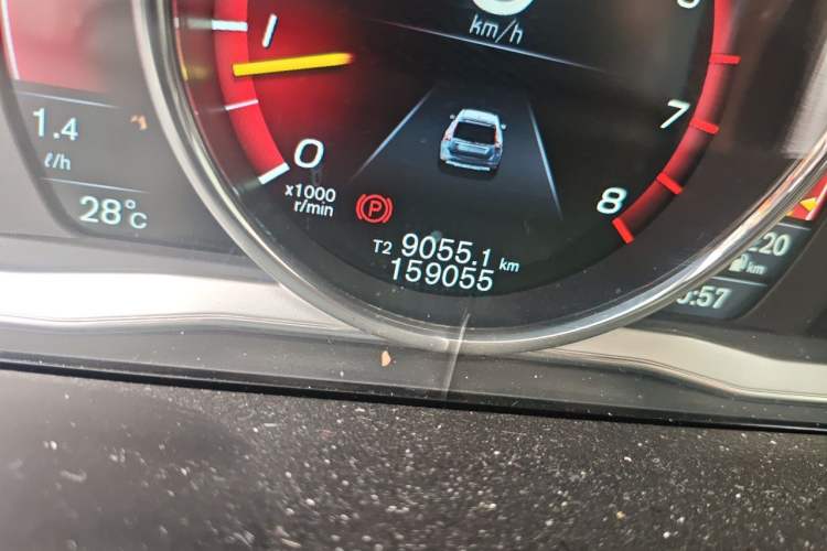 Used Volvo XC60 2015 T5 AWD Zhiyuan Edition Odometer Close Up