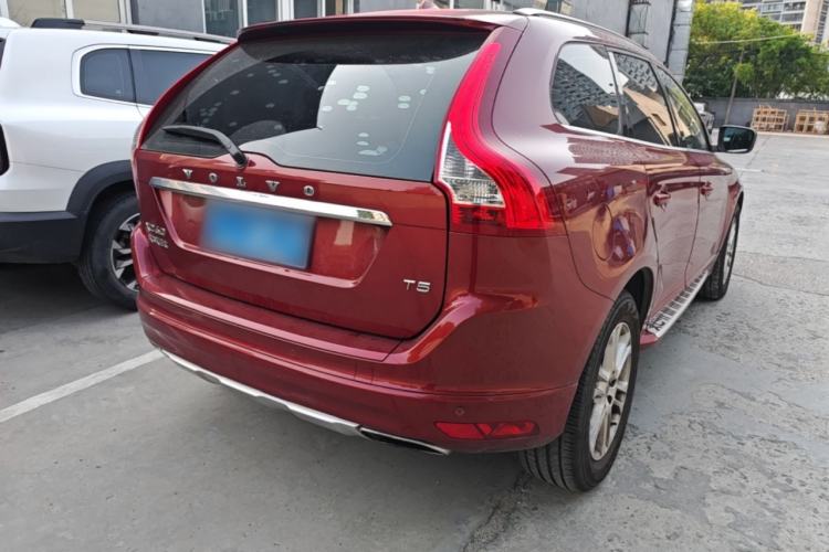 Used Volvo XC60 2015 T5 Smart Upgrade Model Rear Right 45 Deg