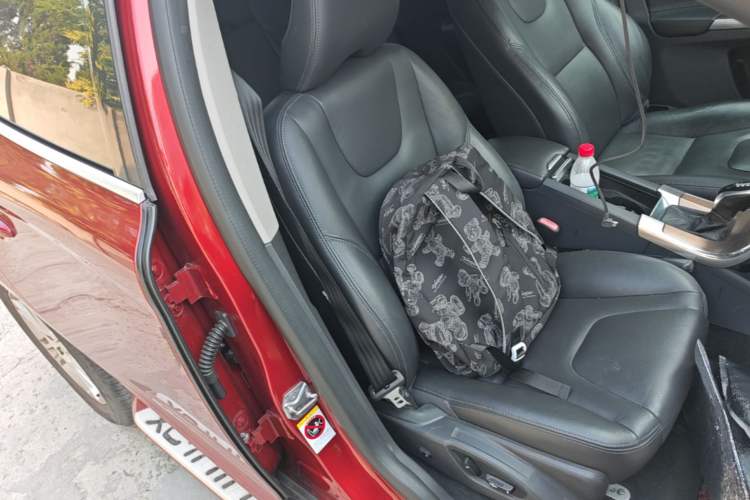 Used Volvo XC60 2015 T5 Smart Upgrade Model Right Front Seat