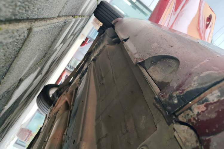 Used Volvo XC60 2015 T5 Smart Upgrade Model Right Side Sill