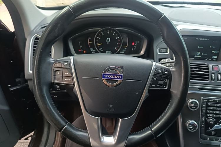 Used Volvo XC60 2015 T5 AWD Zhiyuan Edition Steering Wheel