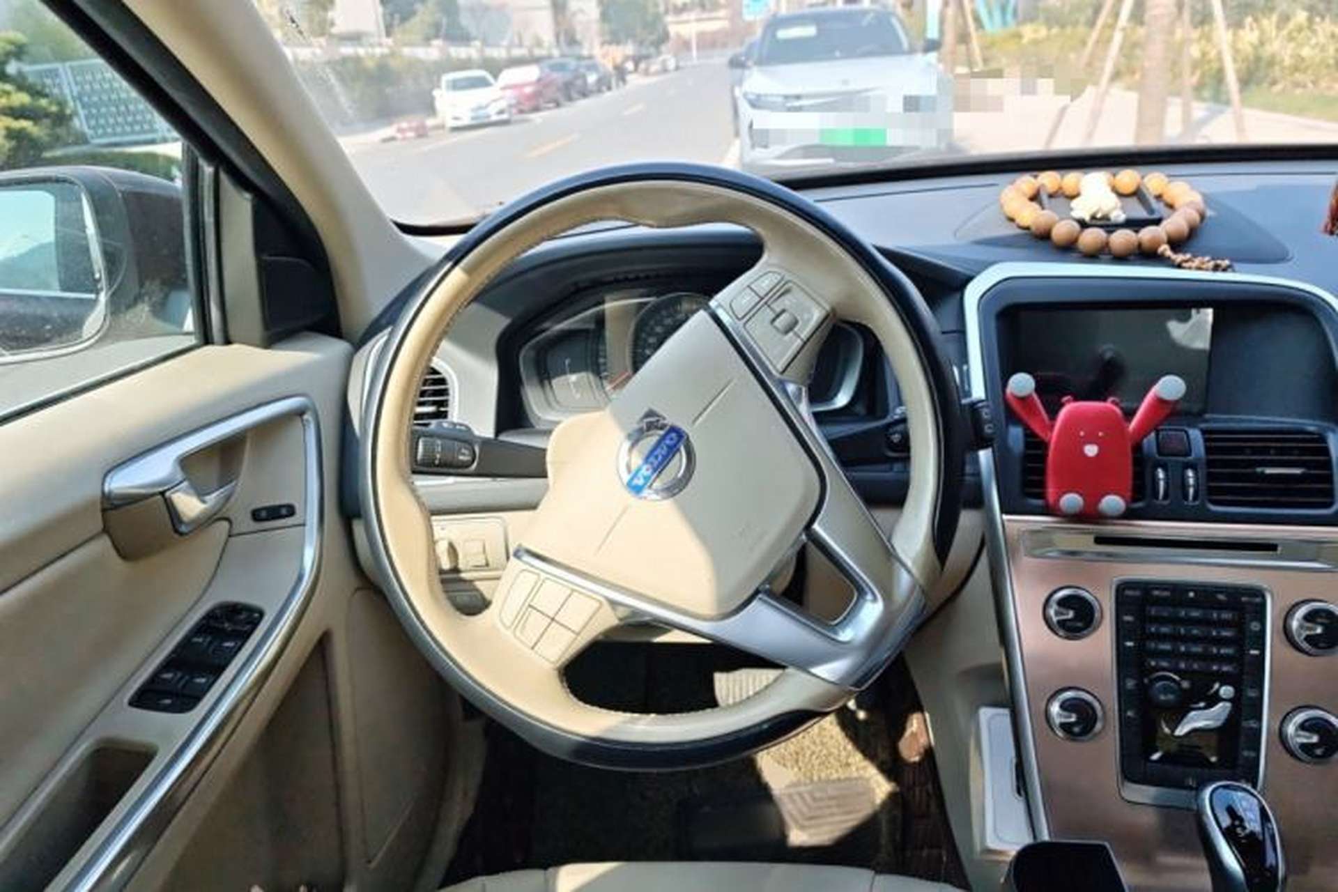 Used Volvo XC60 2015 T5 Smart Upgrade Model Steering Wheel