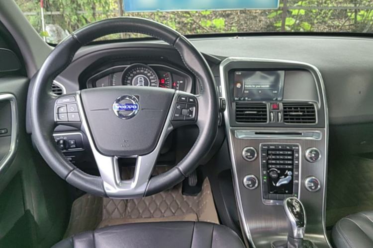 Used Volvo XC60 2015 T5 Zhiyi Edition Steering Wheel